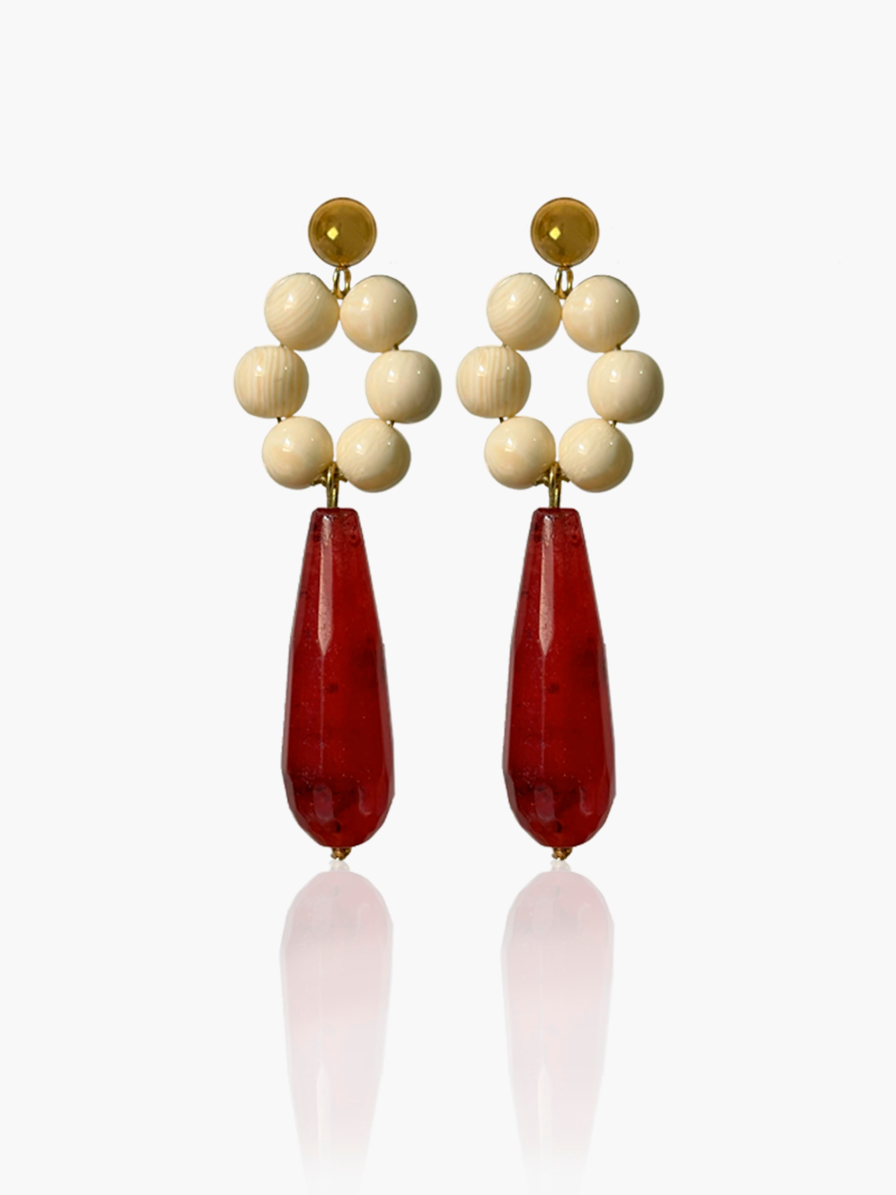 Pendientes Carmen lágrima burdeos