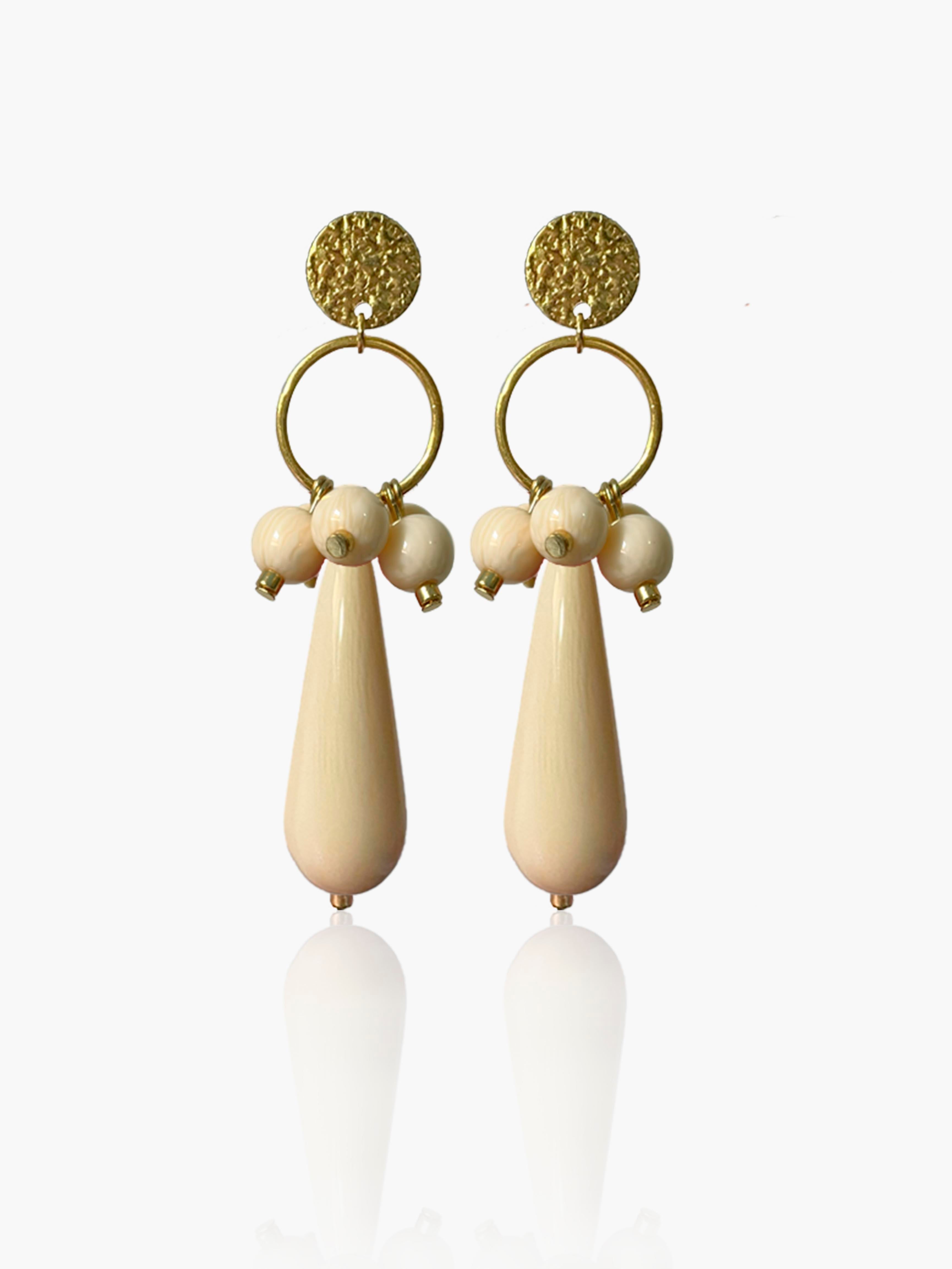 Pendientes Cayetana lágrima hueso